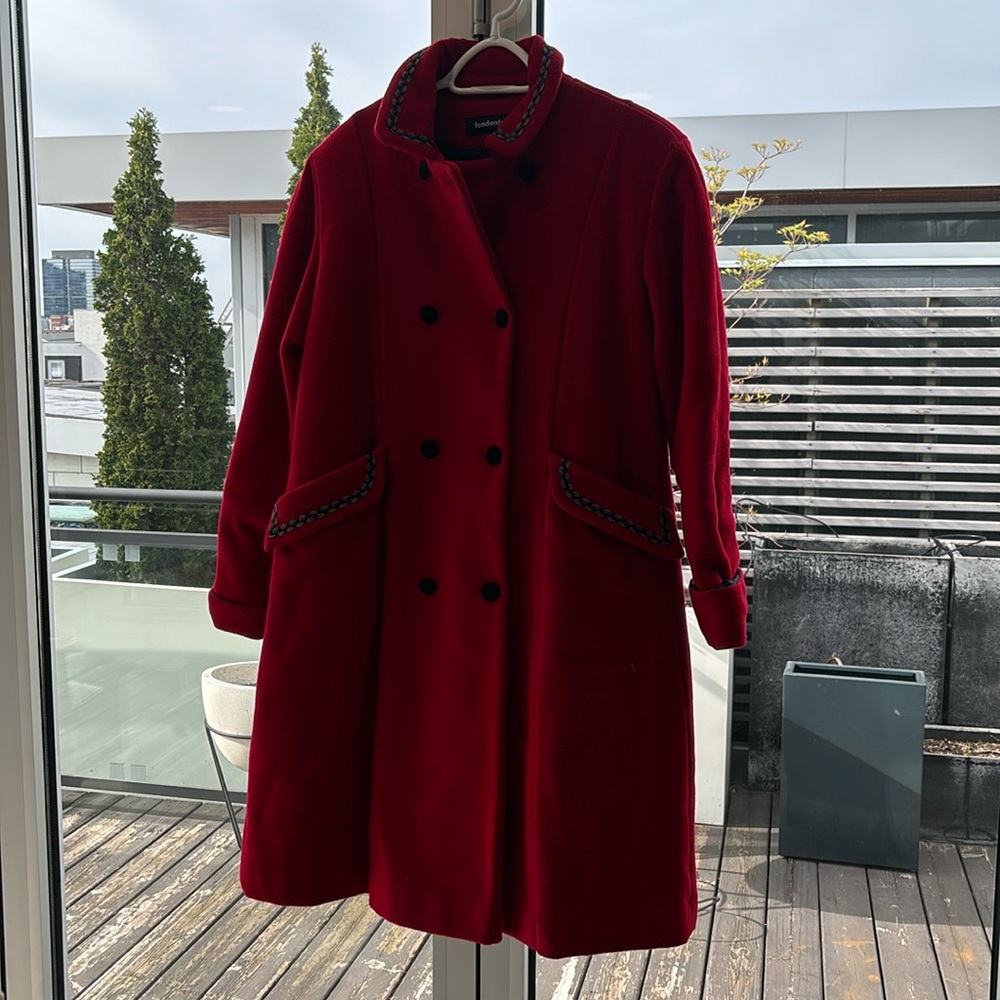 Red wool coat from Lonfonfog